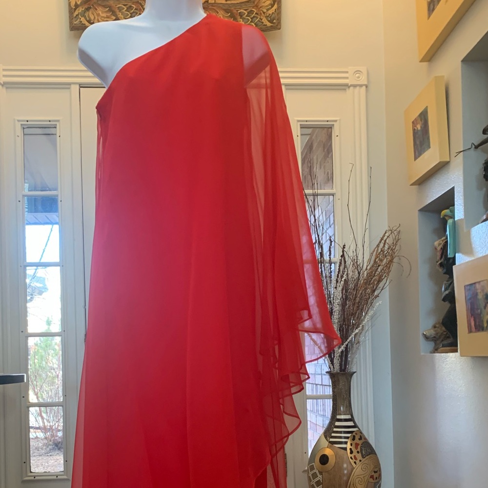 Elegant Red Chiffon One Shoulder Gown